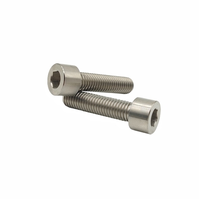 Traitement de la marque de la couronne sur mesure Tête de tasse en titane pur Hexagon Screw Titanium Alloy Hexagon Screw