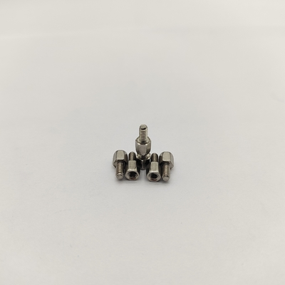 Entretoises hexagonales industrielles SS316/Laiton usinées CNC, filetages personnalisés