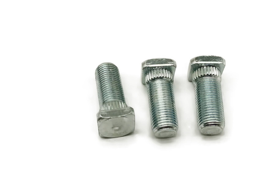 Boulons à tête carrée en acier allié certifié ISO galvanisé Tolérance 0,05 mm Adaptés aux roues
