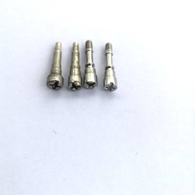 Attache dirigée froide M4x20 Zincplating non standard de Multistroke
