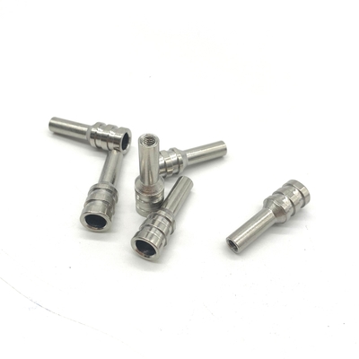 La commande numérique par ordinateur d'électrophorèse tournent les pièces de usinage, le fastenal 6x31.6mm d'écrou de rivet de sortilège