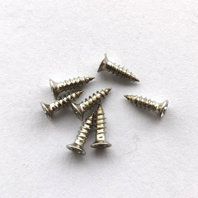 Vis autoperceuses à tête fraisée en métal M4.2x32 sablant le béton